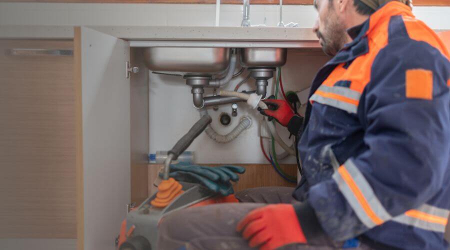 Local tankless water heater installation in Middletown, IN